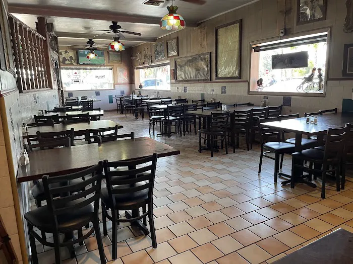 Tony Di Maggio’s Pizza Picture 10