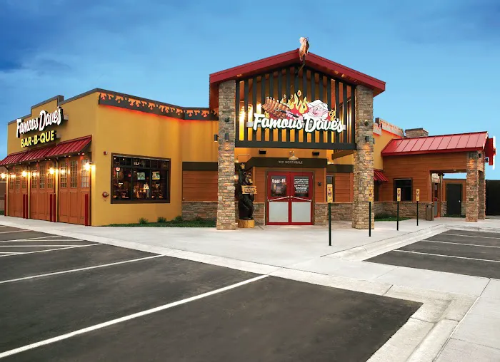 Famous Dave's Bar-B-Que Picture 2