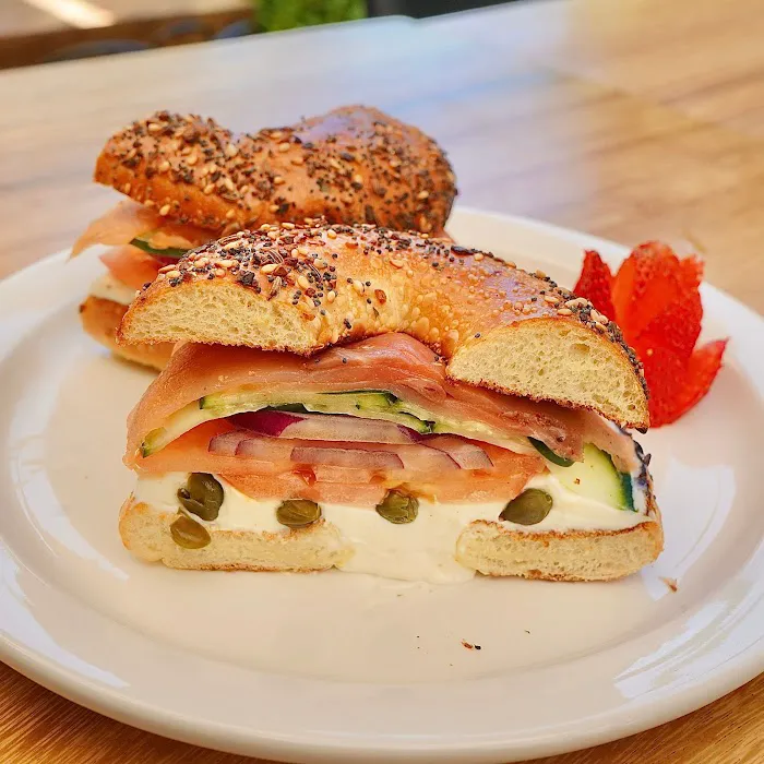 Oakmont Cafe Picture 9