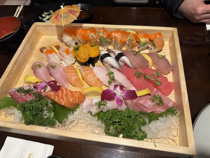 Tokyo Sushi Picture 4