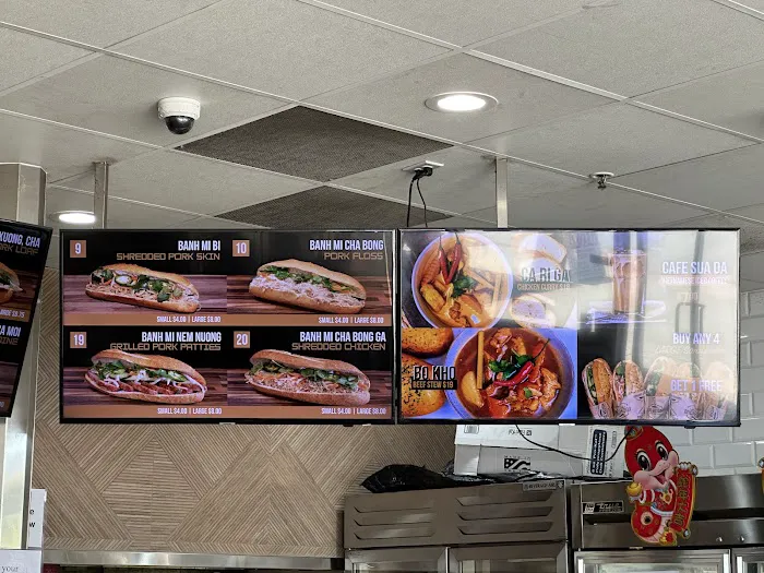 Duc Huong Sandwiches Picture 10