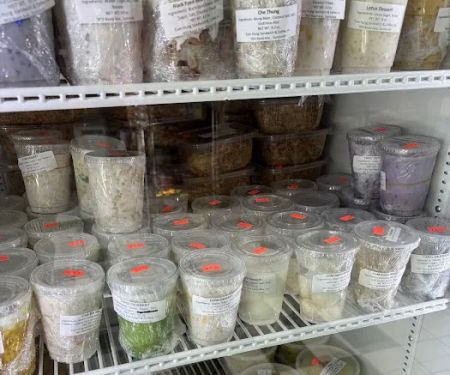 Cẩm Hưng Sandwich and Coffee