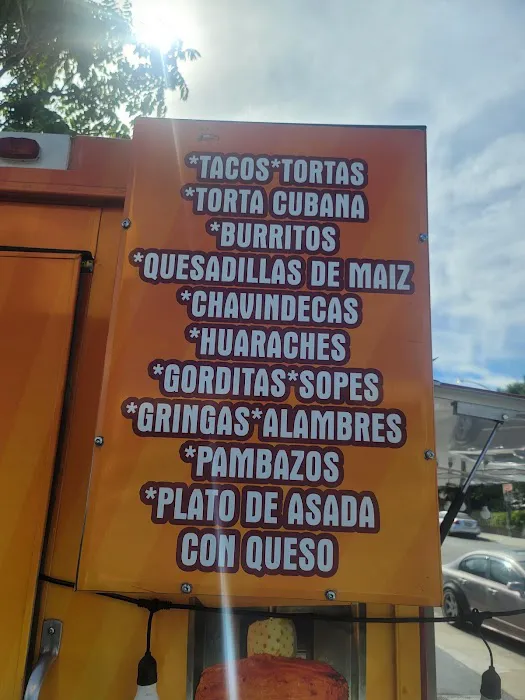 La Chilanguita Food Truck Picture 8