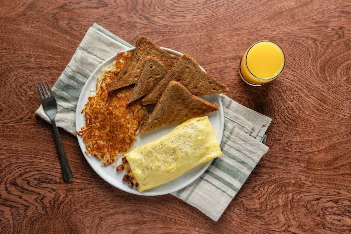 Nation's Giant Hamburgers & Great Pies -NOW OPEN Picture 10