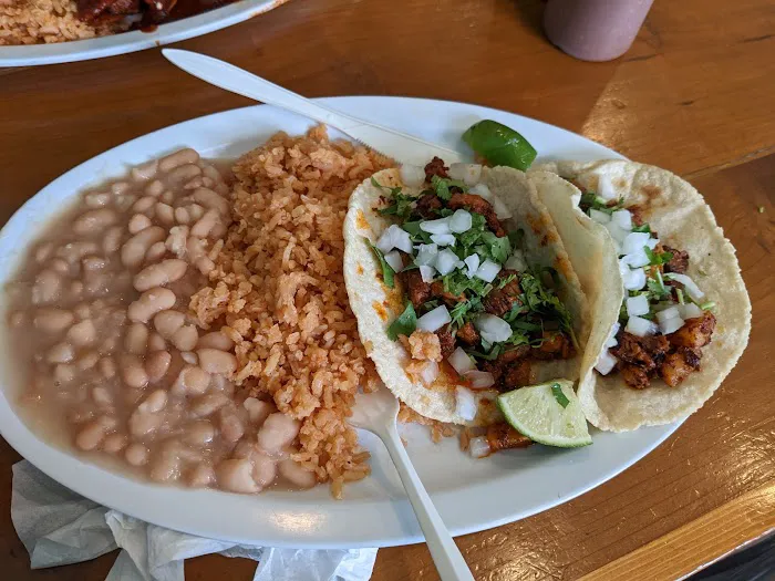 Tacos El Compa Taqueria Picture 9