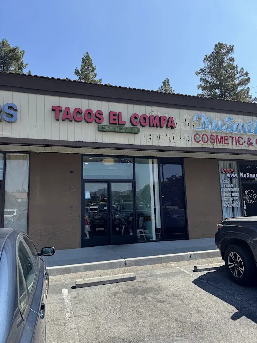 Tacos El Compa Taqueria Picture 7