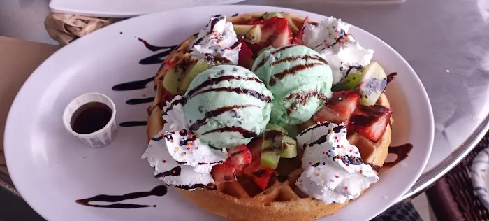 Happiness Cafe Picture 2