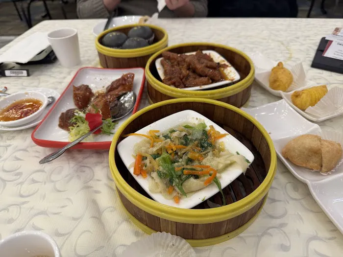 HL Peninsula Restaurant - Milpitas Picture 1