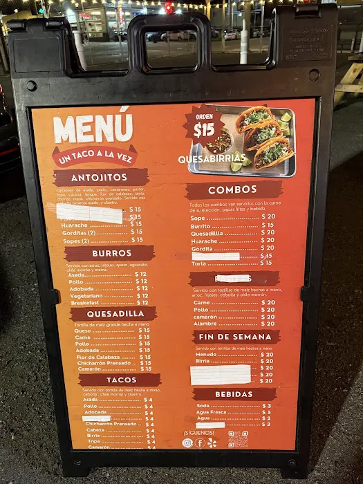 Tacos Los Peluches Picture 3