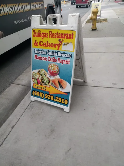 Zuñiga's Restaurant & Cakery Picture 5