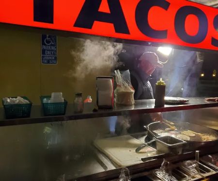 Zuñiga's Restaurant & Cakery