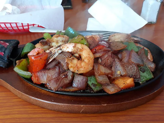 Zuñiga's Restaurant & Cakery Picture 2