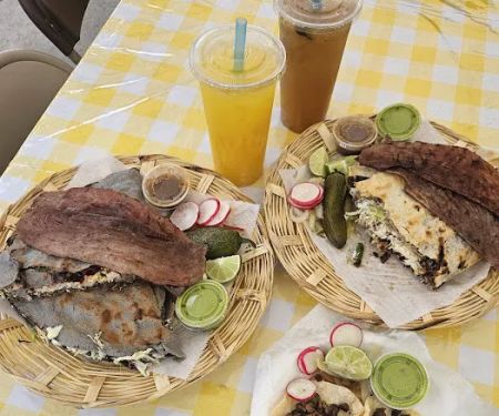 La jacaranda oaxaquena alum rock