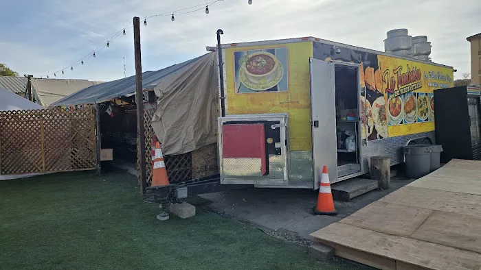 La Tradición de Nueva Italia Food Truck Picture 7
