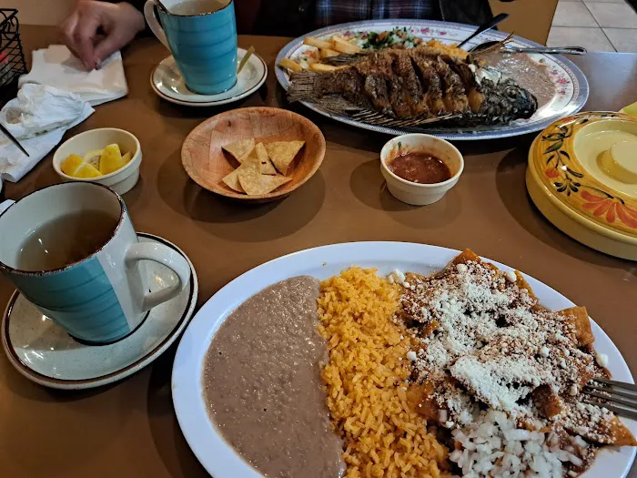 El Grullo Restaurant Picture 9