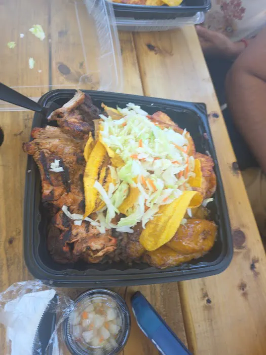 R&K Cocina Sazon Nica y Mexicano Food Truck Picture 9