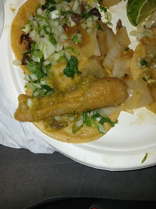 Tacos Los 3 Reyes Tacos Picture 4