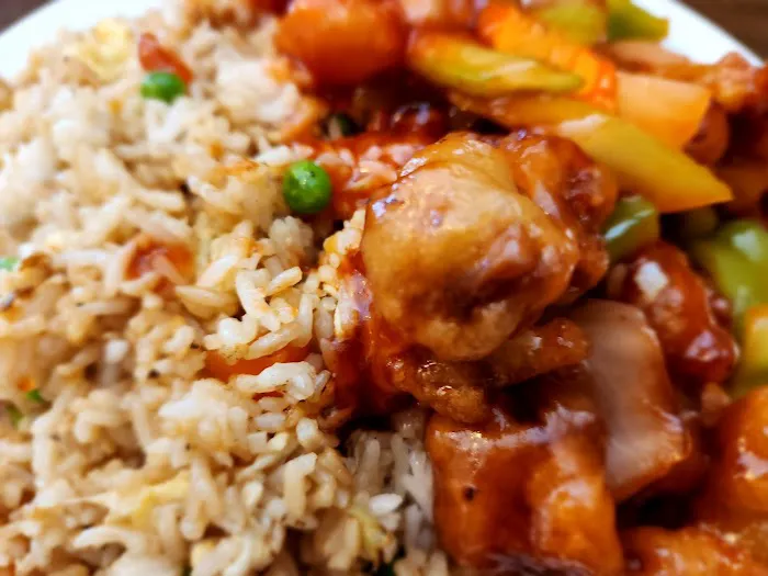 King Wah Chinese Restaurant Picture 1