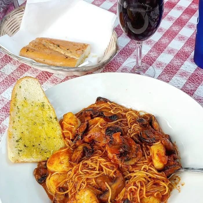 Gumba's Italian Restaurant Picture 9