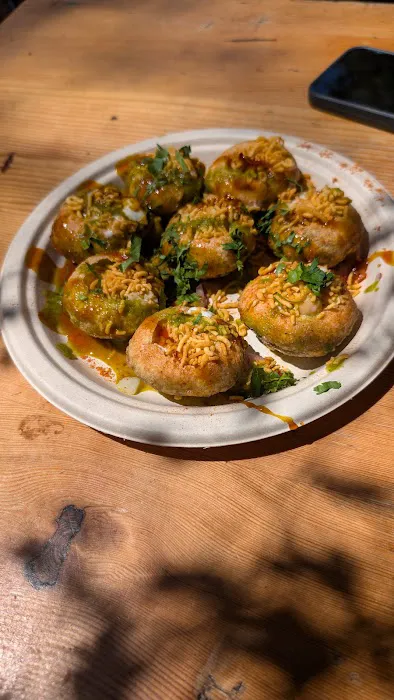 Delhiwala Chaat Restaurant Picture 10