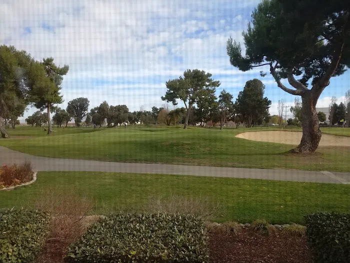 Tee Minus One Bar & Grill Picture 5