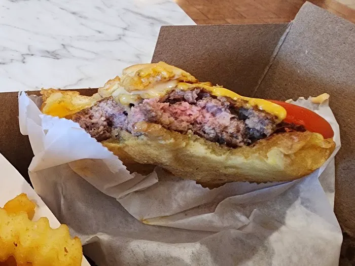 Shake Shack Westfield Oakridge Picture 3