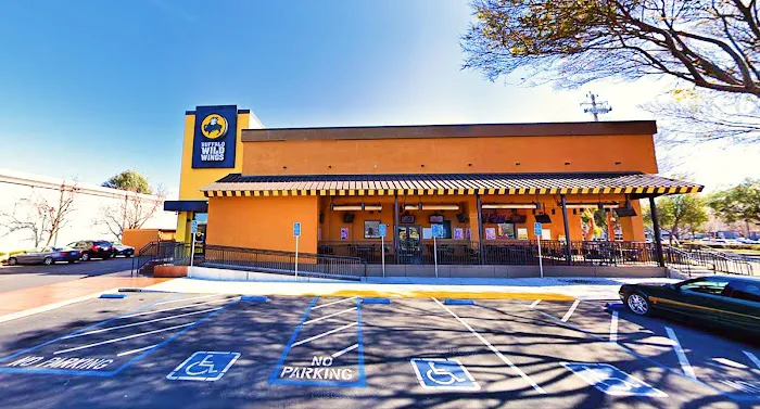 Buffalo Wild Wings Picture 6