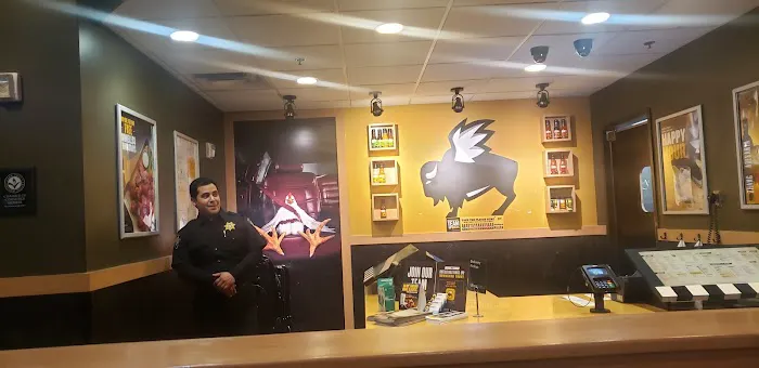 Buffalo Wild Wings Picture 5