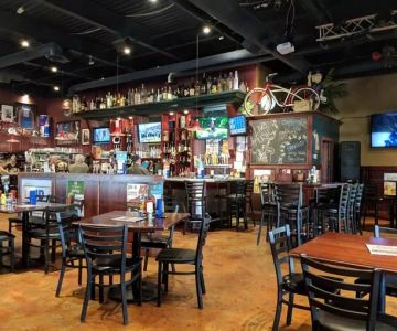 Restaurants Open Near Me That Offer Live Sports Screens & Great Food