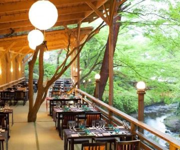 Hidden Restaurant Gems That Are Open Late and Offer a Cozy Vibe