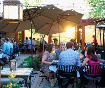 Exploring the Best Farm-to-Table Restaurants Open Late for Fresh Dining Options