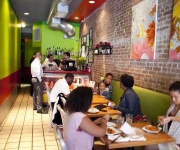 Best 24-Hour Dining Options and Late-Night Specials Near You