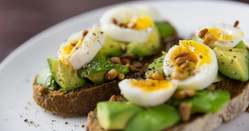 How Restaurants Are Adapting to Serve More Late-Night Healthy Dining Options