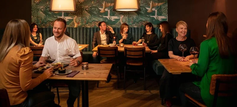 Best Restaurants for Midnight Dining with Great Wine Pairings