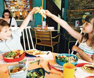 The Complete Guide to Finding Kid-Friendly Restaurants That Are Still Open Late