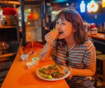 The Best Spots for Solo Diners Seeking Restaurants Open in Off-Peak Hours