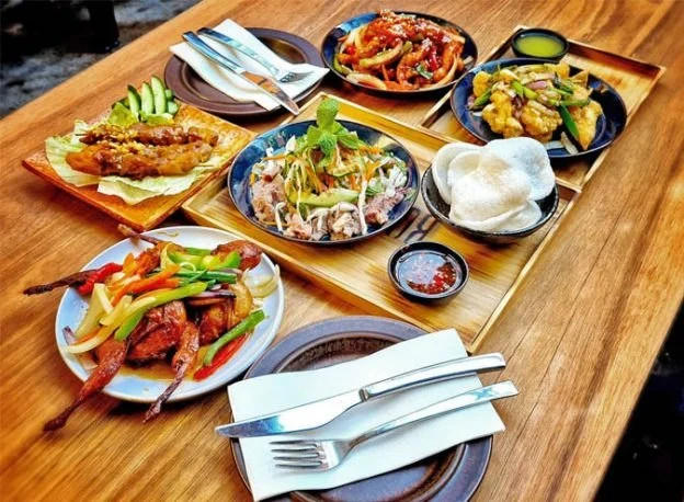 Late-Night Dining: Top Restaurants Serving Global Fusion Dishes After 10 PM