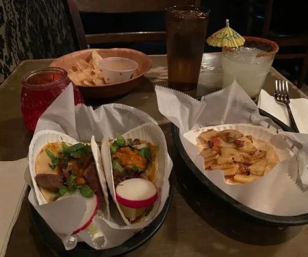 Affordable Eats After Dark: The Best Late‑Night Restaurants for Under $20