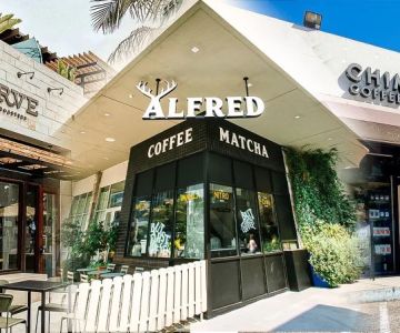 Best Coffee Shops with Pastries in LA