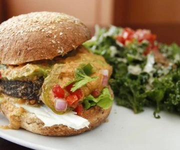 Most Popular Vegan Burger Spots in LA