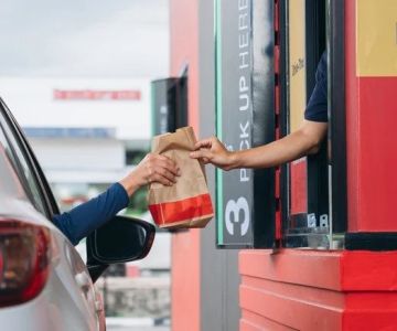Top Restaurants Offering Convenient Drive-Thru Services for Quick Meals