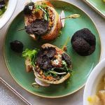 Effortless Dining: Restaurants That Don’t Try Too Hard but Still Impress