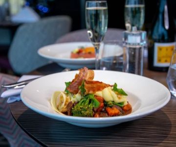 Discover Restaurants That Are Perfect for Both Lunch and Dinner | Dining Guide