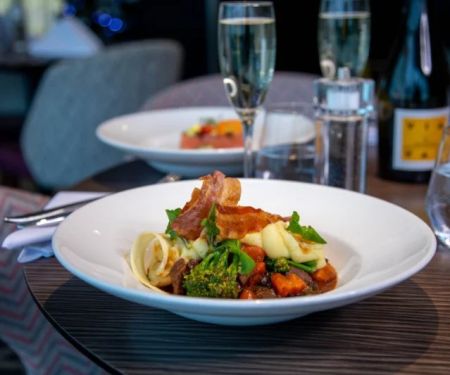Discover Restaurants That Are Perfect for Both Lunch and Dinner | Dining Guide