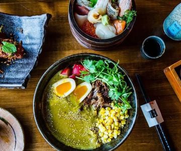 Late-Night Dining Spots Near Me Worth Visiting for Food Lovers